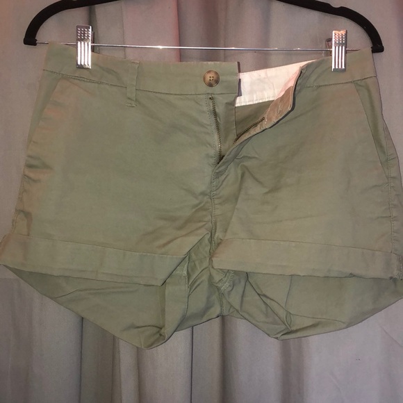 Green shorts - Picture 1 of 1